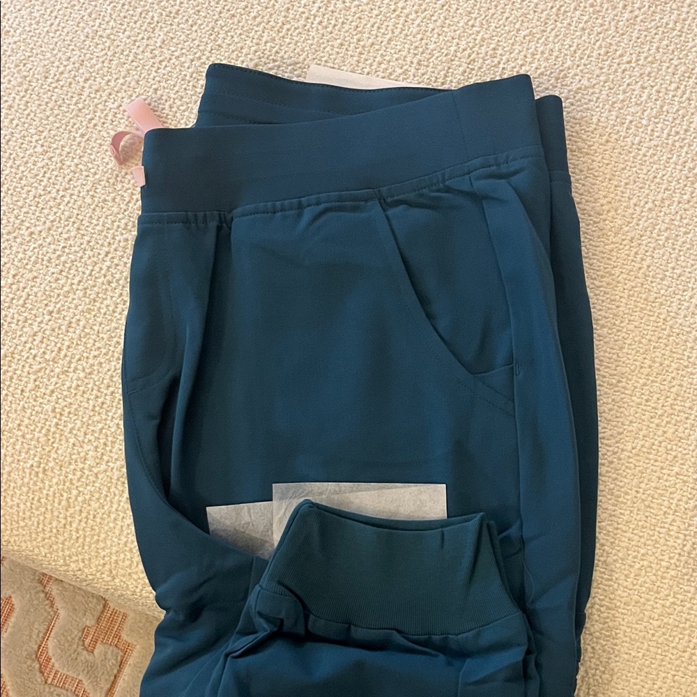 FIGS Caribbean Blue Scrub Pants with Light Pink Tie, Womens XL TALL BNWT - Picture 2 of 3